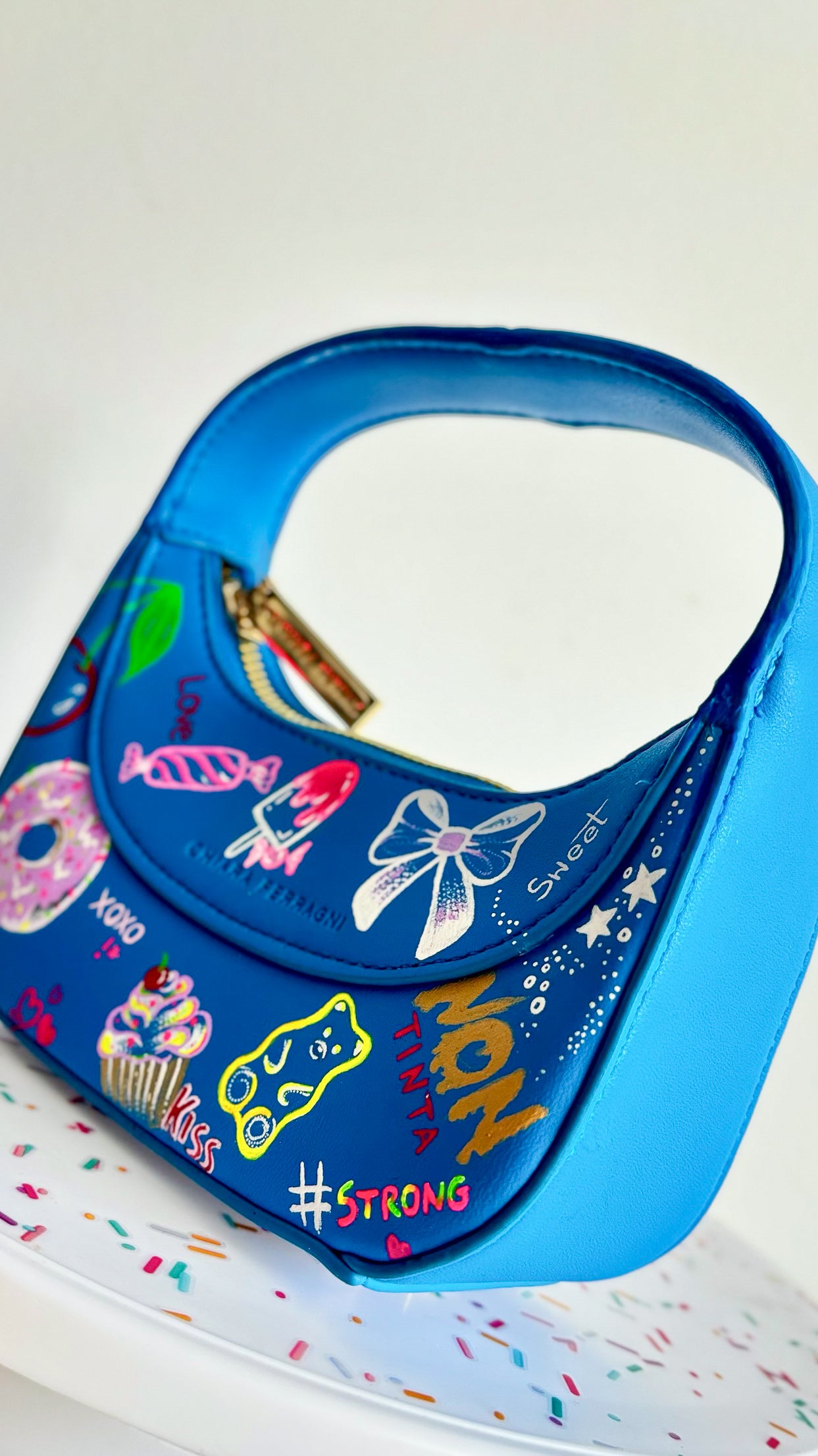 Mini torebeczka od Chiara Ferragni