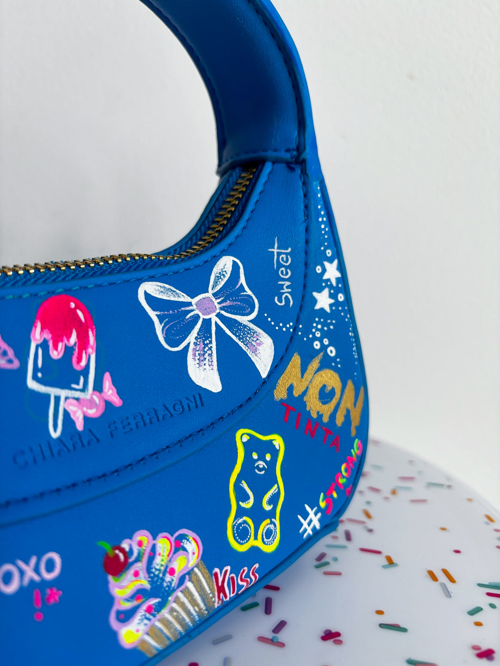 Mini torebeczka od Chiara Ferragni